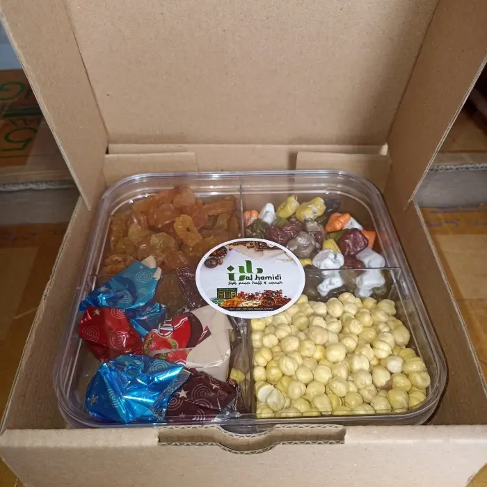 Oleh2 Haji dan Umroh  Hampers Exclusive Oleh Oleh Haji dan Umroh Oleh-Oleh Haji dan Umroh Air Zamzam 5L Asli Almond Coklat