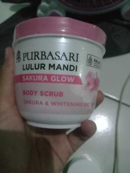 Product Review of Purbasari Lulur Mandi 200gr Body Scrub Mencerahkan Melembabkan Menyamarkan flek hitam from R**✨ 0
