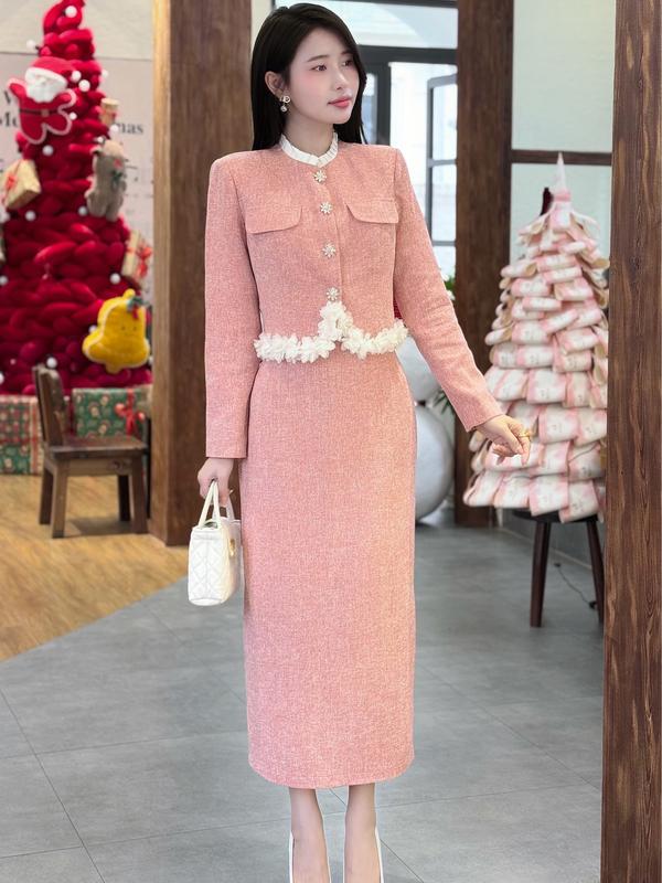 Sét Váy Dạ 2 Chi Tiết thiết kế Ella Design kiểu dáng váy bút chì suông có lót,phần cổ áo +chân cáo được line hoa,dáng chân váy bút chì maxi ưu điểm giúp che khuyết điểm tôn dáng phù hợp cho mọi dịp Nữ Voi Nhung Sen B52