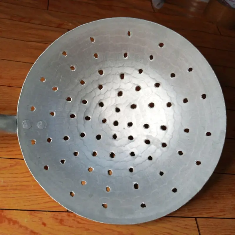 Serok aringan minyak Bahan Alumuniun diamaeter 21 cm Kitchenware Saringan 3
