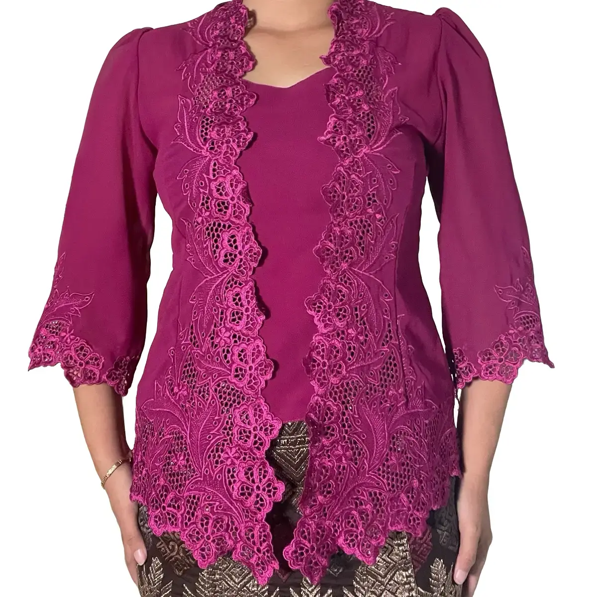 Kebaya bordir motif Bunga Sepatu Mewah