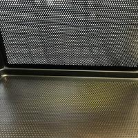 Gambar Perforated Non-Stick Baking Tray Hitam Anti Lengket Lubang 40x60cm dari Kochindo Kota Tangerang Selatan 3 Tokopedia