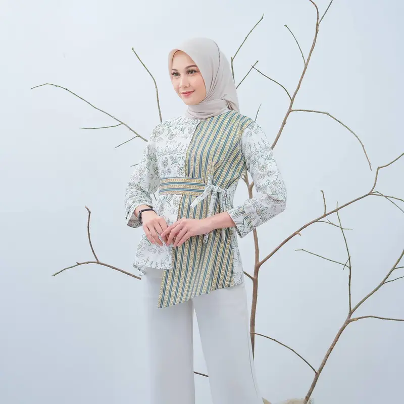 Baju Batik Wanita Lengan Panjang Motif Daun Waru Modern Monalisa Genes Blouse Bahan Katun Basic Asli Pekalongan 0