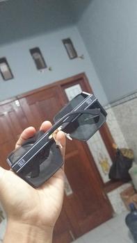 Product Review of TOSERBA Kacamata Warna Gradasi Tanpa Bingkai Oversize Kacamata Gaya Fashion Korea Lensa Hitam Wanita from Y**k R**a 1