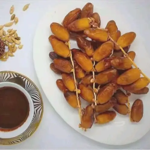 Kurma Tunisia Tangkai 1Kg//Kurma Premium, baru dan fresh 2