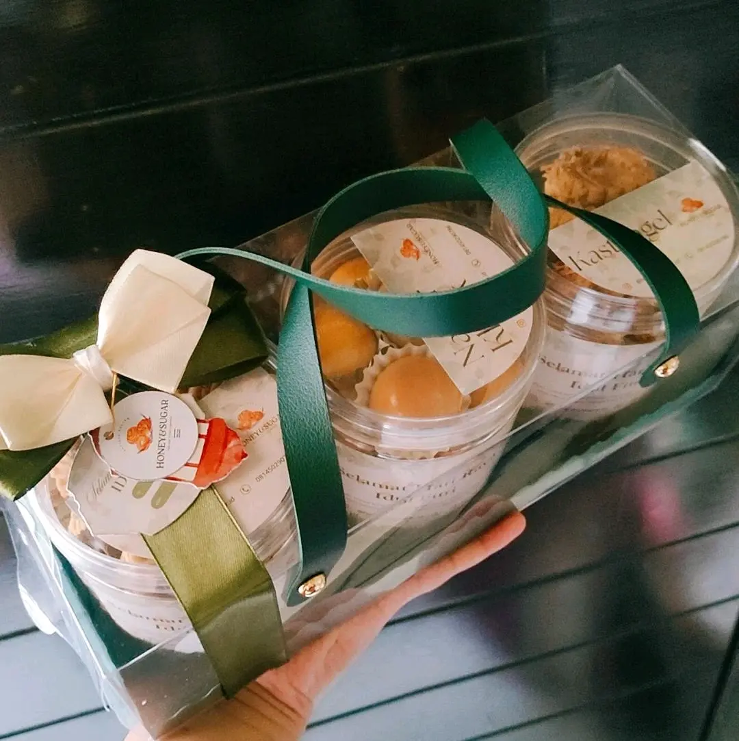 Tsalisa Hamper Idul Fitri isi 3 kemasan toples 500g