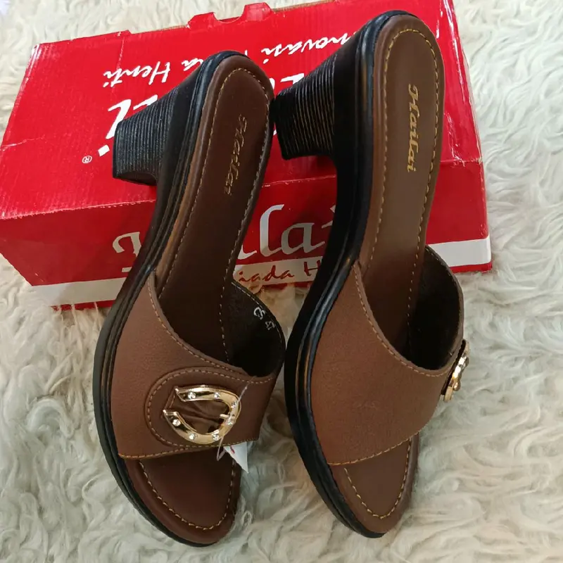 sandal hailai bidang besar size 36-40 hless. 5.turun 1 no 0