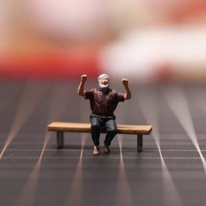 Mô Hình Tỷ Lệ Tượng Nhỏ, Chất Liệu Resin, Người Đàn Ông Cũ Hạnh Phúc, Thích Hợp Cho Các Tác Phẩm Cảnh Quan, Bộ Sưu Tập Đúc Khuôn Thu Nhỏ, Có Các Cỡ 1:64, 1:87 Và 1:43 Decor Decor Phòng