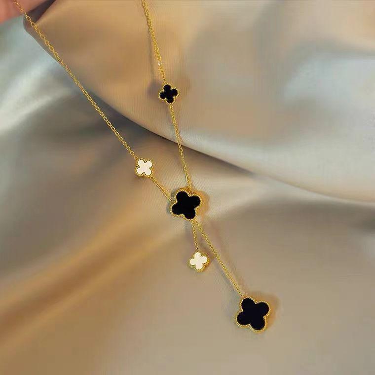 Kalung Titanium Wanita Terbaru Daun Bunga Hitam Putih Jurai Aksesories Terlaris Anti Karat 3