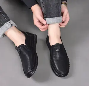 KANGN Sepatu Casual Slip-On Pria Warna Hitam dan Khaki, Elegan untuk Kerja, Kuliah, dan Acara Formal