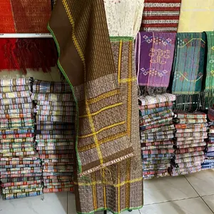 Tonunan suri-suri toba buatan tangan