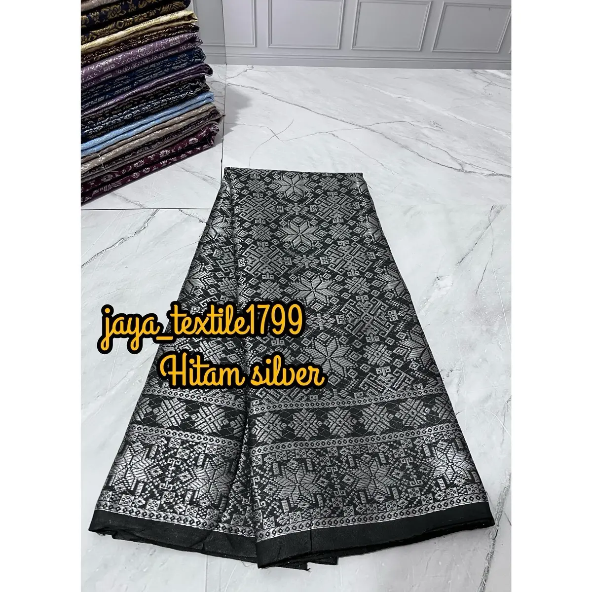 Hitam silver