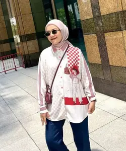 Kemeja Full Print Yoona Studio SILK by AMEELA.KL X ABIRA