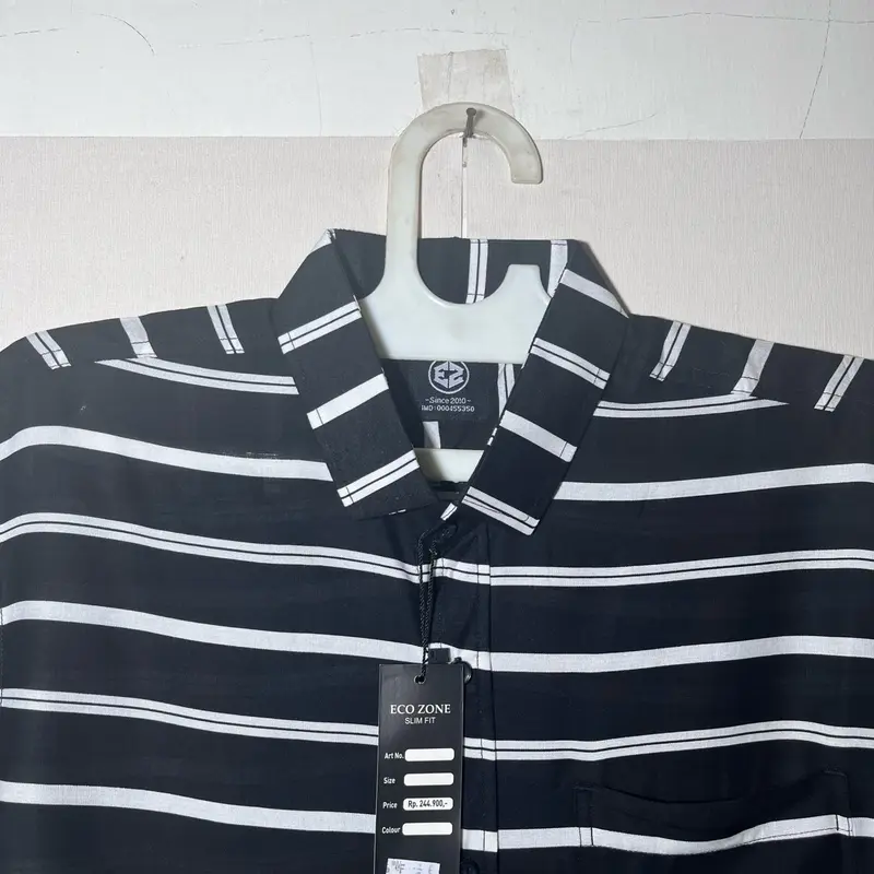 Kemeja Pria Keren Motif Garis Bahan Rayon 4