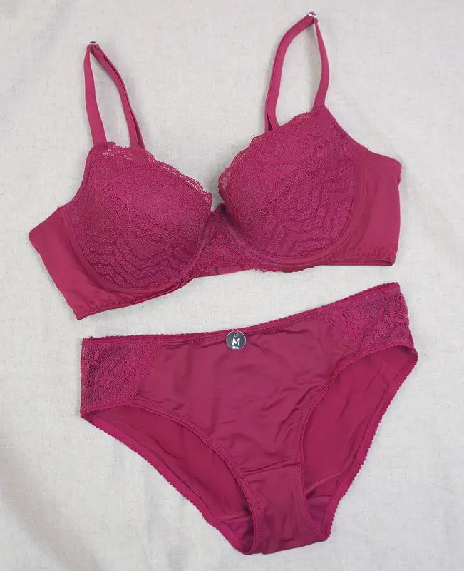 Bra Set Wanita Kawat St. Yves Cup 3/4 Busa Tipis Underwire Mix Renda Pakaian Dalam SY509MAR 0