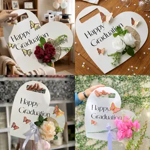 (1 SET CARDBOAR)/tidak bisa request/HAPPY GRADUARION LOVE CARDBOAR FLOWERS PLUS BUNGA DAN KUPU KUPU/KOTAK BUNGA TENTENG