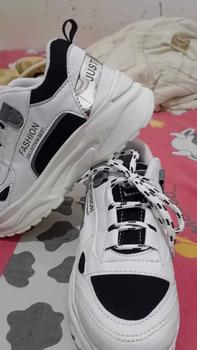 Product Review of Sepatu Wanita Sneakers Putih Korean Style Terbaru 2024 Casual Shoes sport Kasual Cewek olahraga Karet from m**n 3