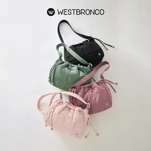 WESTBRONCO [PUFFER LUNA BAG] Tas selempang wanita,Tahan air, Tas bahu ringan, Desain serut dengan buckle magnetik, Muat iPad, Tumbler, Payung dan barang penting,Cocok untuk kebutuhan harian.