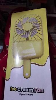 Product Review of (PRODUK ASLI INFINILAPAN) Kipas Angin Mini Genggam Portable Karakter Ice Cream 3 Speed Wind l Kipas Angin Lucu Portable USB l Mini Fan l INFINILAPAN kipas  mini kipas  minilucu from w**a 0