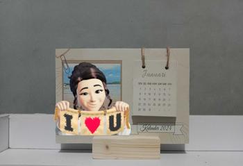 Product Review of Kalender custom 2025/kalender duduk/kalender meja/ kalender kantor Foto from D**t 0
