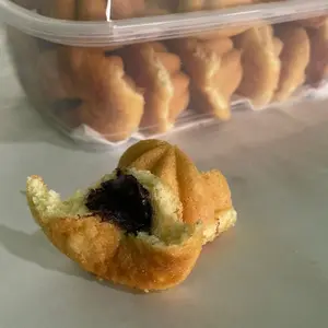 KUE BHOI COKLAT KHAS ACEH Makanan ringan - cemilan - kue bolu panggang kering / 500gr / Halal