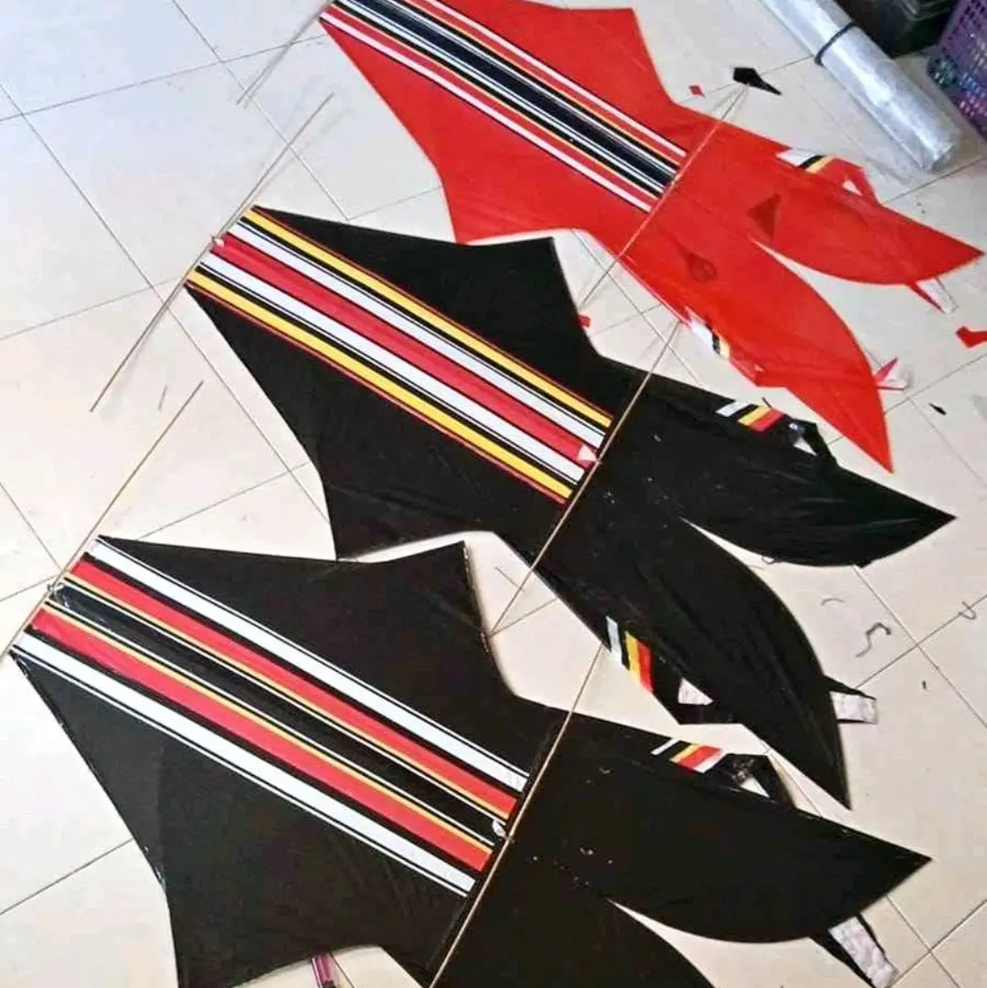Layangan Bongkar Pasang Siap Terbang Ukuran 100cm X 150cm