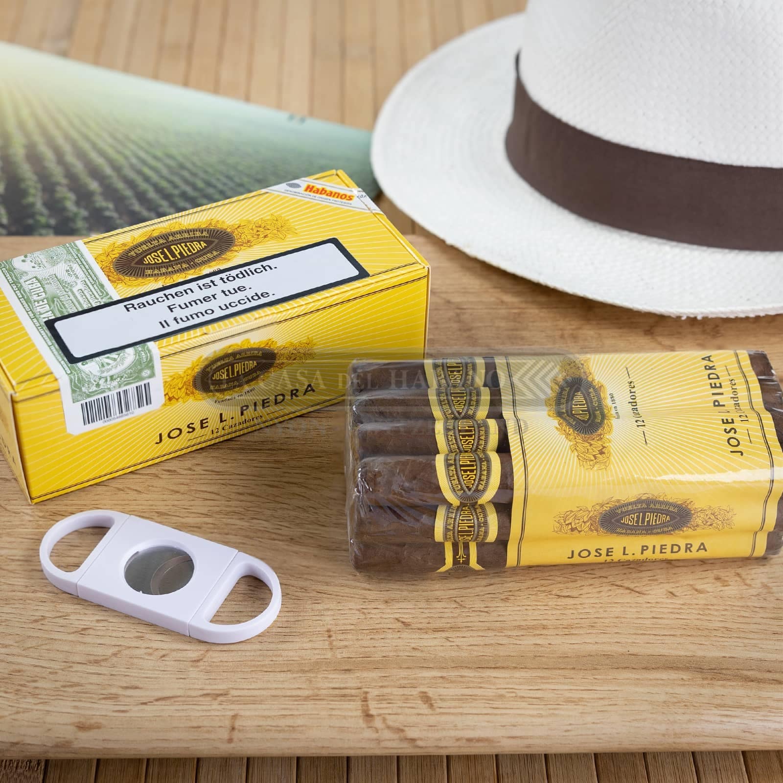 Jose L. Piedra Cazadores Box Of 12 Stick
