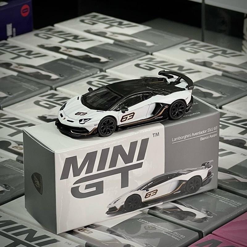 Xe mô hình tỉ lệ 1:64 mã 842 New Box 0