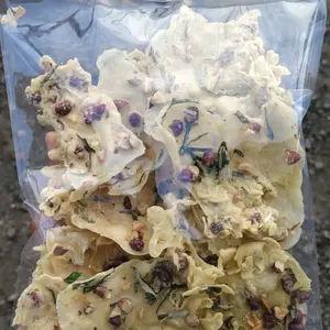 peyek kacang dan rebon renyah dan gurih