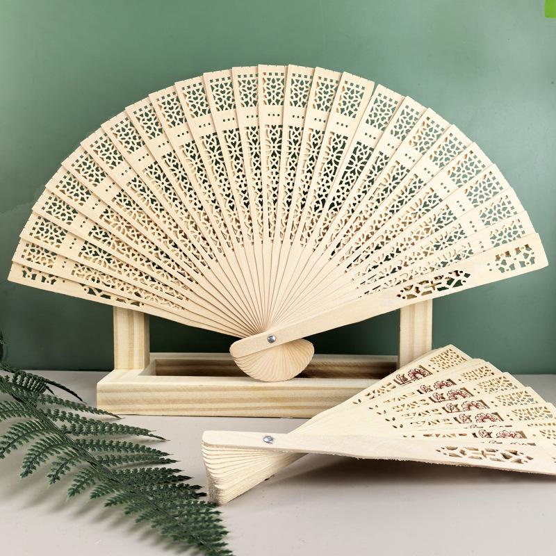 Quạt Gỗ Cầm Tay Khắc Hoa Văn Cổ Điển – Quạt Trang Trí Quà Tặng Phụ Kiện Biểu Diễn Sang Trọng