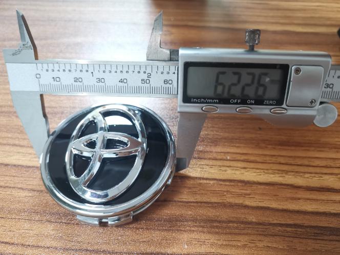 Product Introduction of 4 Pieces of 62mm Car Center Caps Suitable for Toyota Corolla, Camry, Innova, Avanza(2016-2021), Estimate, Revo, Highlander, Levin, Reiz, New Rav4 Original Car Center Hub Cap 6