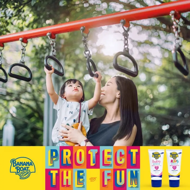 Banana Boat Baby Sensitive Mineral Sunscreen Anak Lotion SPF 50+ 90 ml - Free Gift Mamypoko Wipes Tisu Basah 3