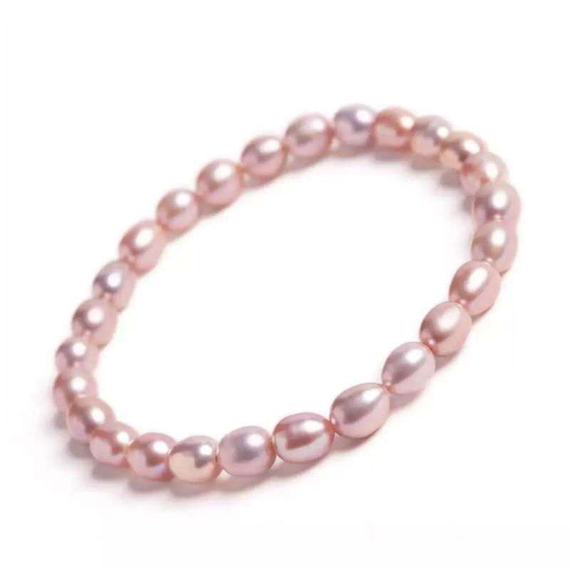 Vòng tay ngọc trai dáng hạt gạo 4ly-5ly-6ly có nhiều màu sắc đẹp và tự nhiên mang phong thái trẻ đẹp