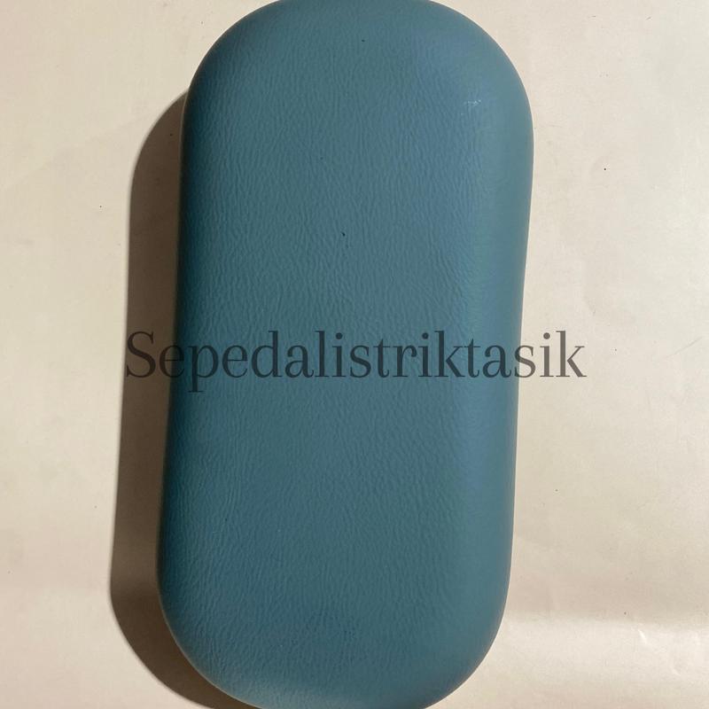 JOK BELAKANG SEPEDA LISTRIK UWINFLY R7S R7 / SADDLE BELAKANG SEPEDA LISTRIK UWINFLY R7S R7 / SELIS18 - ORIGINAL 100% - SPAREPART SEPEDA LISTRIK Outdoor 1