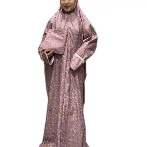 Mukena Terusan Motif Bahan Katun Mikro Kombinasi Renda untuk Kegiatan Ibadah