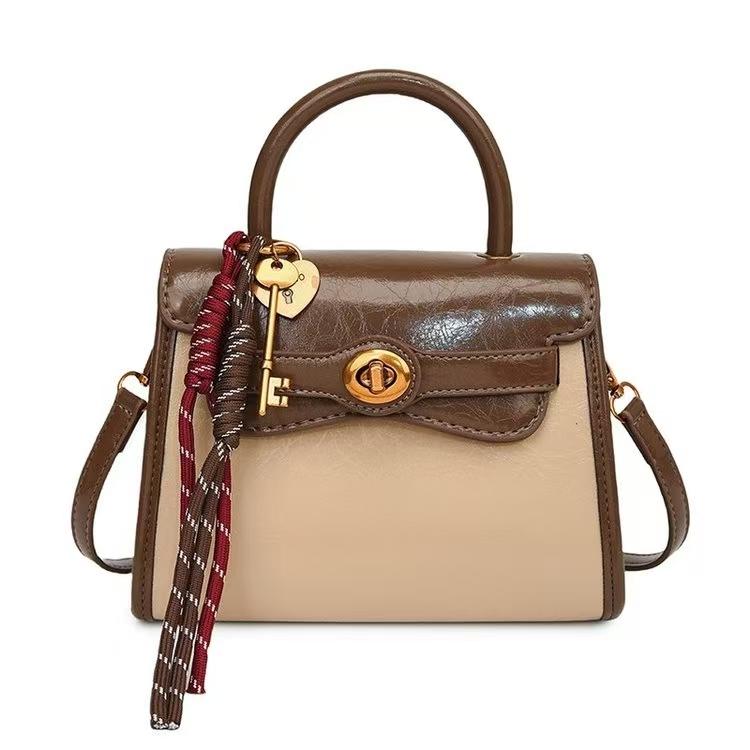 Túi Nhỏ Phong Cách Cổ Điển Túi Xách Nữ Mới Túi Vuông Nhỏ Kết Cấu Cao Cấp Dễ Phối Đồ Thích Hợp Đi Làm Túi Đeo Chéo Bag