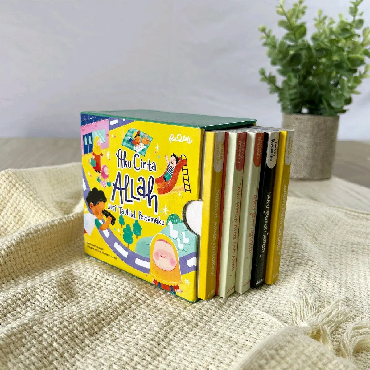 Seri Tauhid Pertamaku: Aku Cinta Allah (5 Boardbook) (usia 0bulan+)