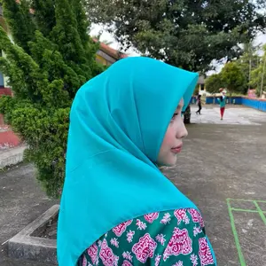 kerudung bkmm bella squer 115x115 polycotton double hiccon jahit tepi