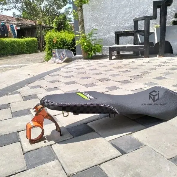 JOK MX KING 150 STANDART SASAK SAMPING OZZA RACING AMPLAS PASIR CATUR 3D - jok mx king road race standar sasak samping ozza racing amplas pasir anti licin 1