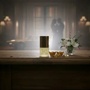 Minyak MG UnyiL Sukm4 Emas-Media oles kedua alis dan Tatapan Mata, wangi