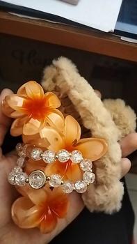 Product Review of 11CM - JEPITAN RAMBUT SALON KOREA MODEL TRIPPLE BUNGA GLOSSY / JEDAI SALON FLOWER KOREAN PREMIUM from l**_ 0