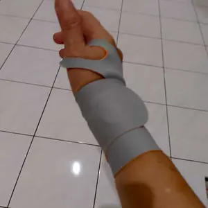 Wristband Pelindung Pergelangan Keseleo Nilon Nyaman Cocok untuk Kiri dan Kanan untuk Olahraga dan Pergelangan Sakit Olahraga Outdoor Tangan