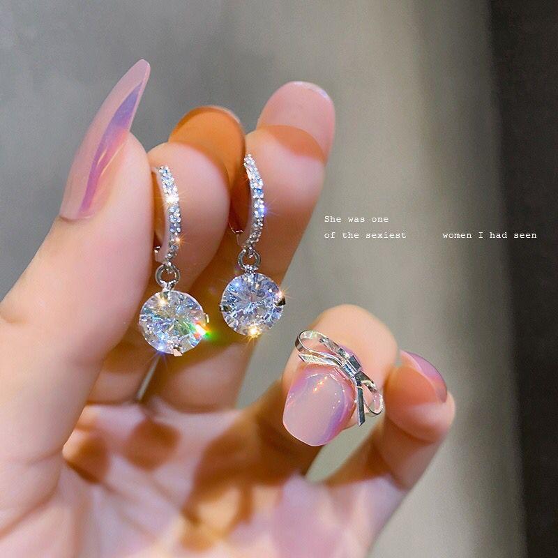 Anting Wanita Berlian Imitasi Perhiasan Anting Pesta AT168 0
