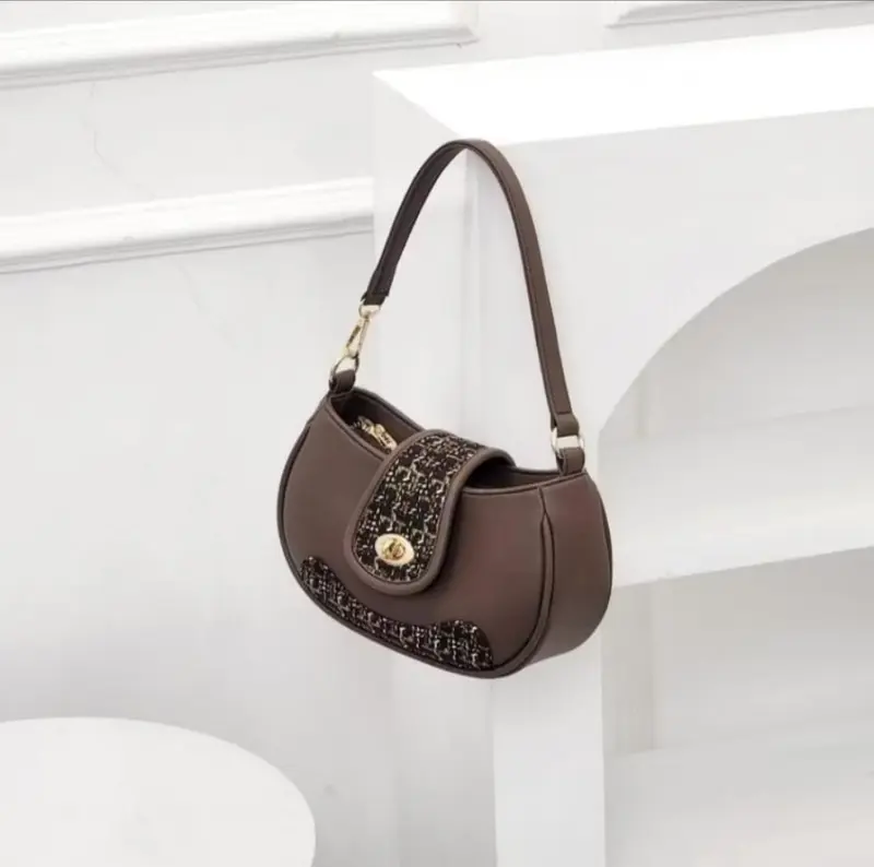 [Beli Lokal] Tas selempang dan bahu wanita DAIRA - Tas Fashion wanita terbaru - Slingbag wanita Kanvas Kulit 4