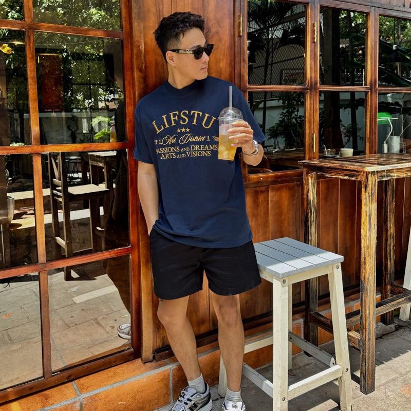 Áo thun Unisex LIFSTUDIO thêu nổi 3d Art District 250 gsm Cổ tròn in chữ Nam Nữ Menswear - Màu đen - Trắng - Xám nâu - Trắng