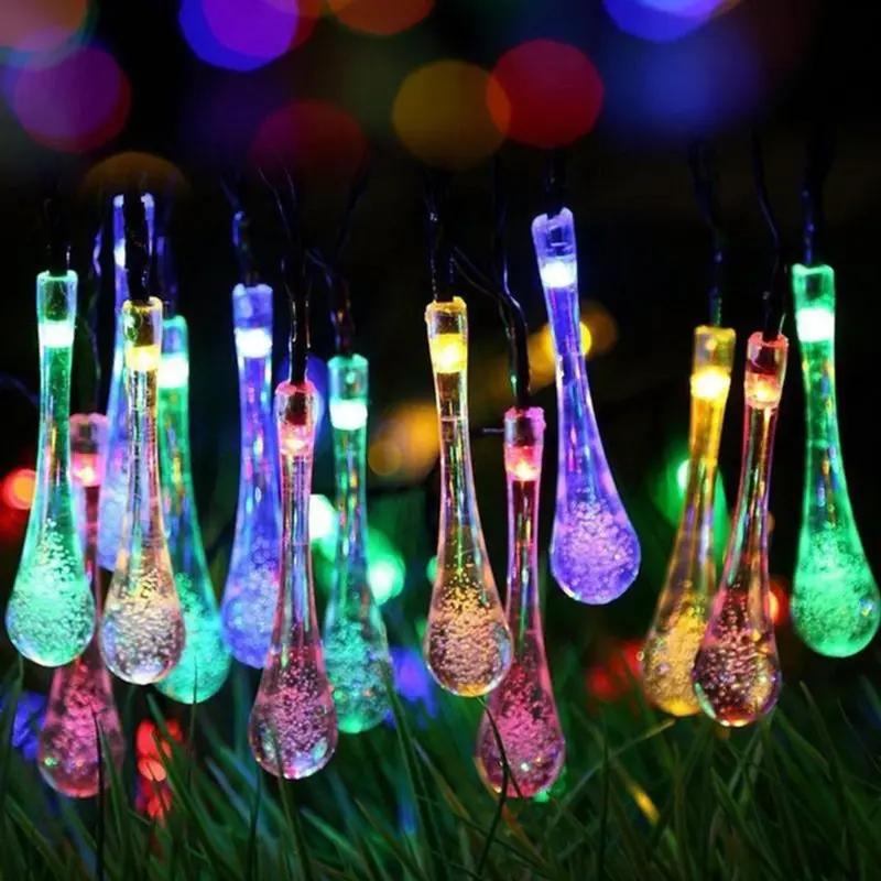 Dây đèn led hình giọt nước nháy đa sắc màu với 28 bóng hình giọt nước