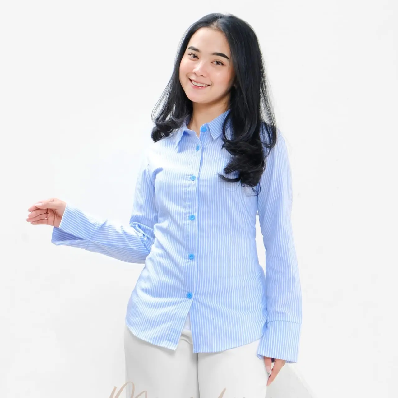 Lozye Fitted Shirt Kemeja Fit body Wanita Tali belakang Baju Garis