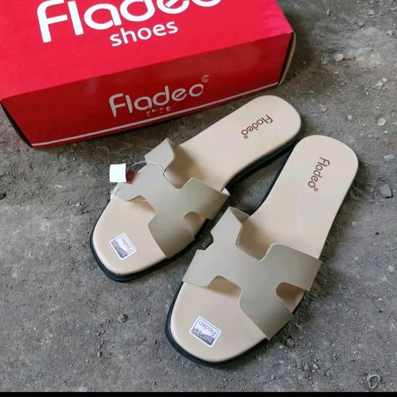 Sandal slop H wanita / sandal kekinian/ sandal slop premium 2