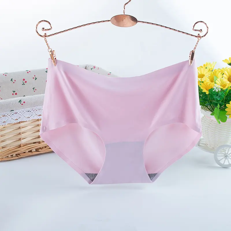 Celana Dalam Seamless Tanpa Jahitan Anti Nyeplak Fashion Es Sutra CD Wanita CD01 5