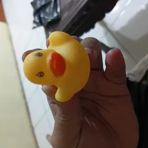 （Mainan Bebek Hadiah Gratis）Bebek kuning Mandi Karet Mainan Edukasi Anak/ mainan bayi/bath toys Bayi